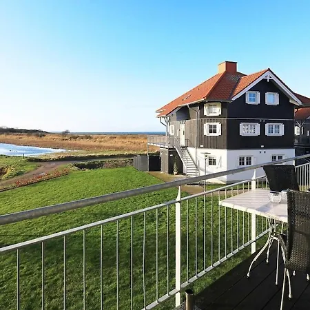 Дом отдыха 6 Person Holiday In